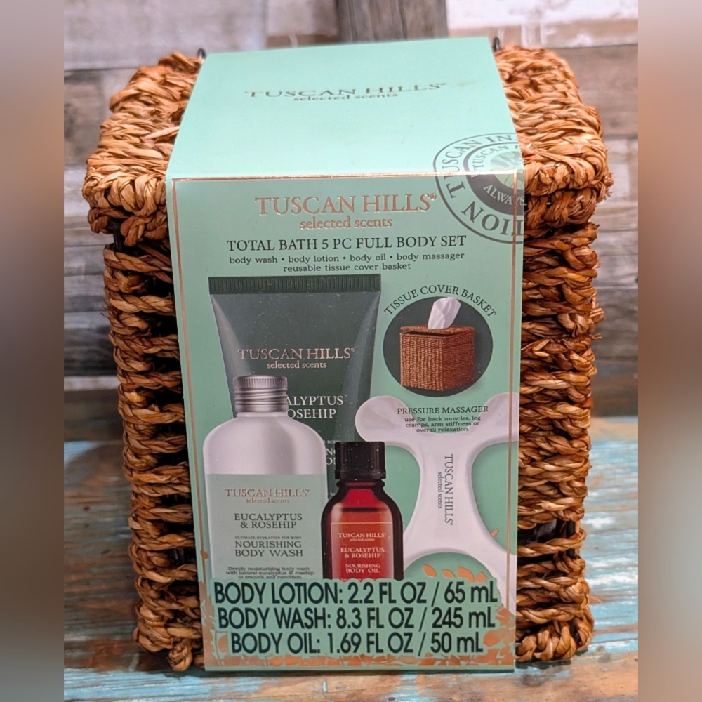 NWT Tuscan Hills Selected Scents Total Bath 5 Piece Full Body Set